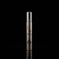 Nyla Ajmal Eau de Parfum 35ml flacon stylo blanc et noir logo minimaliste